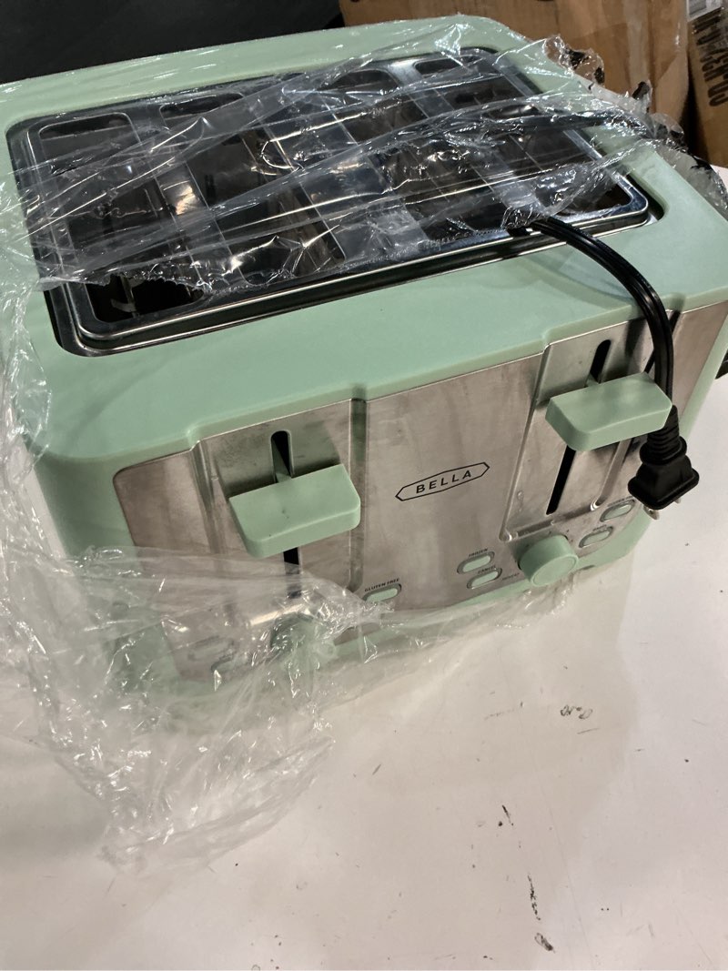 Condition photo showing Good Condition for bella 4 slice toaster with auto shut off - extra wide slots & removable crumb tray and cancel, defrost & reheat function - toast bread & bagel, sage sage 4 slice toaster