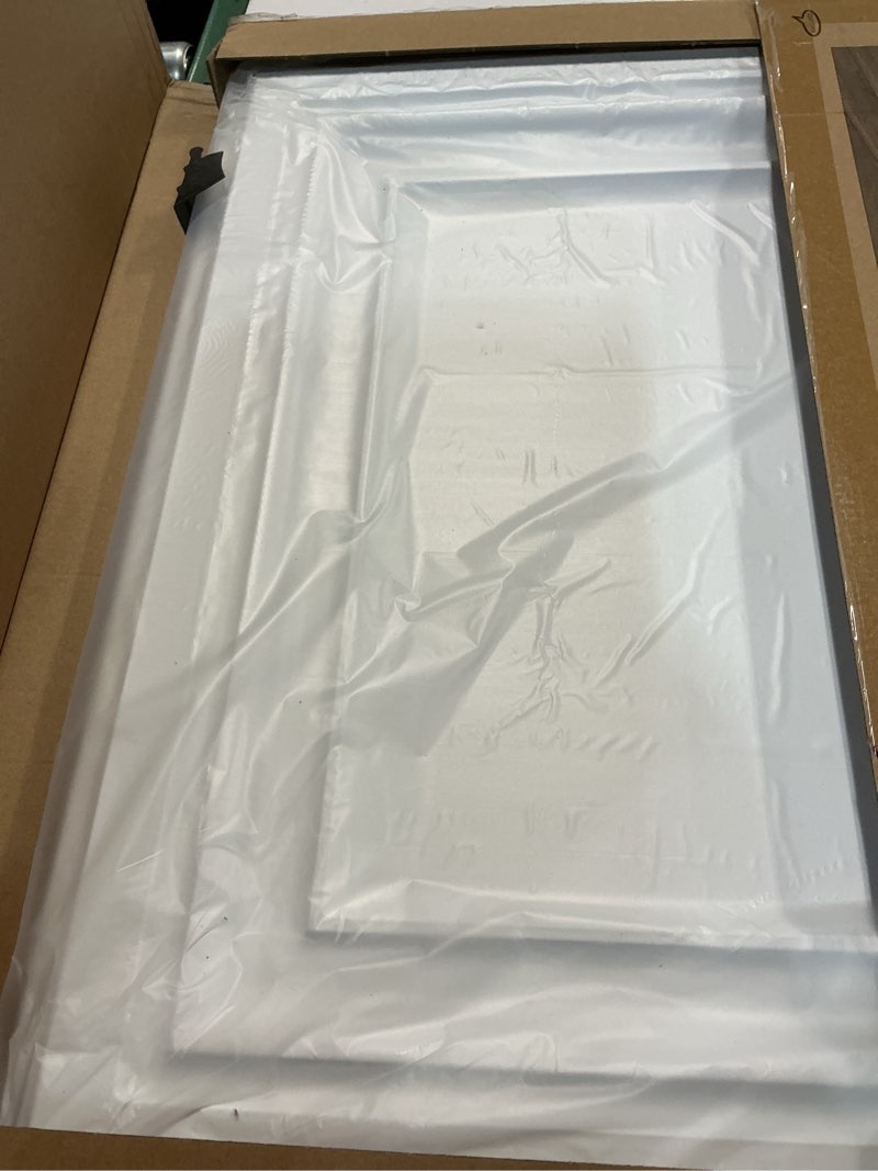 Condition photo showing New/Like New for Art3d 33-Pack 3D Textured Accent Wall Panel for Interior Décor, Waterproof PVC Decorative Wall Paneling for Living Room Bedroom Gaming Room Office, 11.8"x11.8" Cover 32.Sq.Ft., White