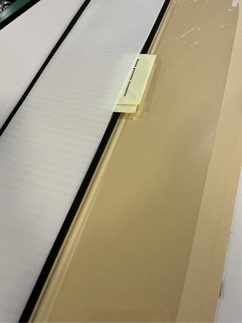 Condition photo showing Good Condition for compatible with 2025 gle350/450/53 12.3" center screen protector for 2022-2026 benz gls450/480/63 g500 amg g63 gt40 anti-scratch hd clear auto-adhesive anti-fingerprint navigation display guard for gle gls+ aio 12.3-inch hd