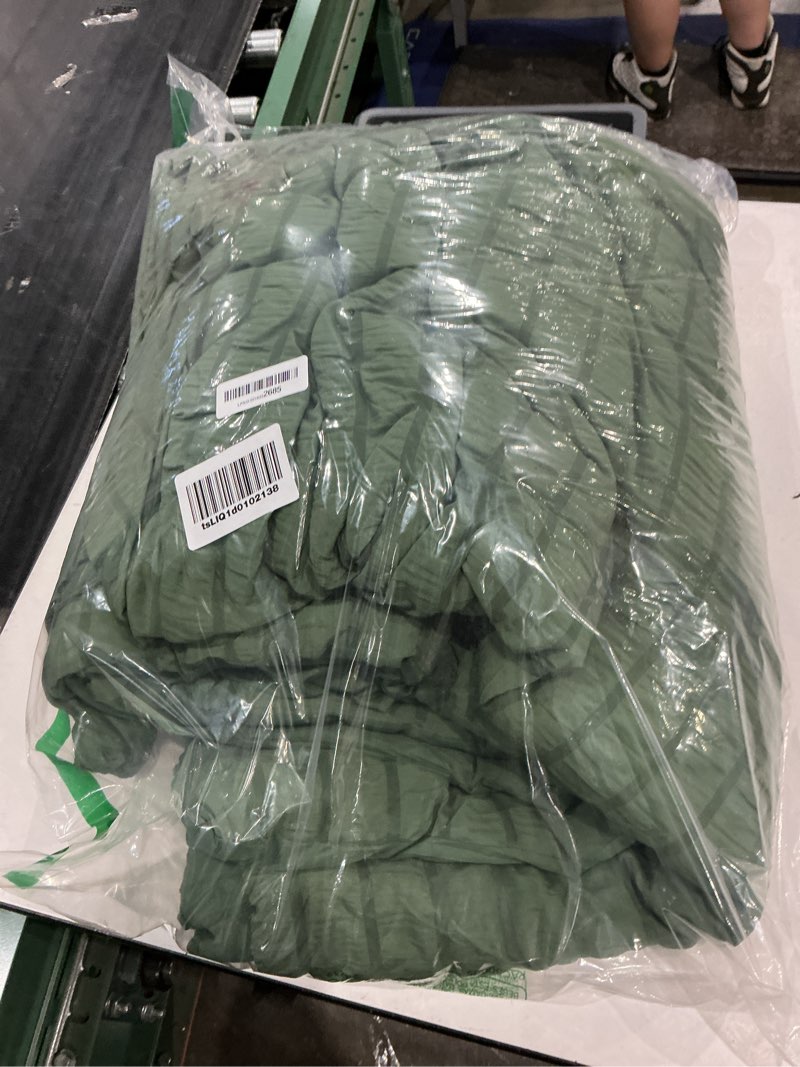 Condition photo showing As Is for muxhomo 7 pieces queen comforter set, seersucker bed in a bag queen size, all season luxury bedding set with comforter, flat sheet, fitted sheet, pillowcases & shams, dark green queen (88"x88") dark green