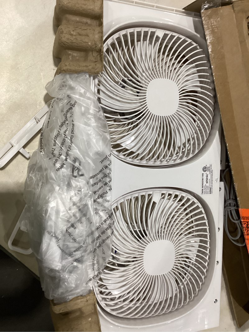 Condition photo showing Good Condition for shinic 9" twin window fan with 180°+90° rotatable fans, 2-speeds, vertical window fan with rigid & accordion expanders, width adjustable (21.65" to 33.27"), ideal for home, kitchen, bedroom, office