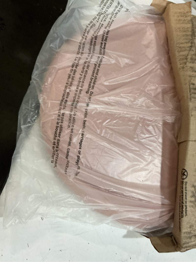 Condition photo showing Good Condition for bemis classic colors slow close toilet seat, easy clean hinges and durable plastic seat, made in usa, round, wild rose round wild rose