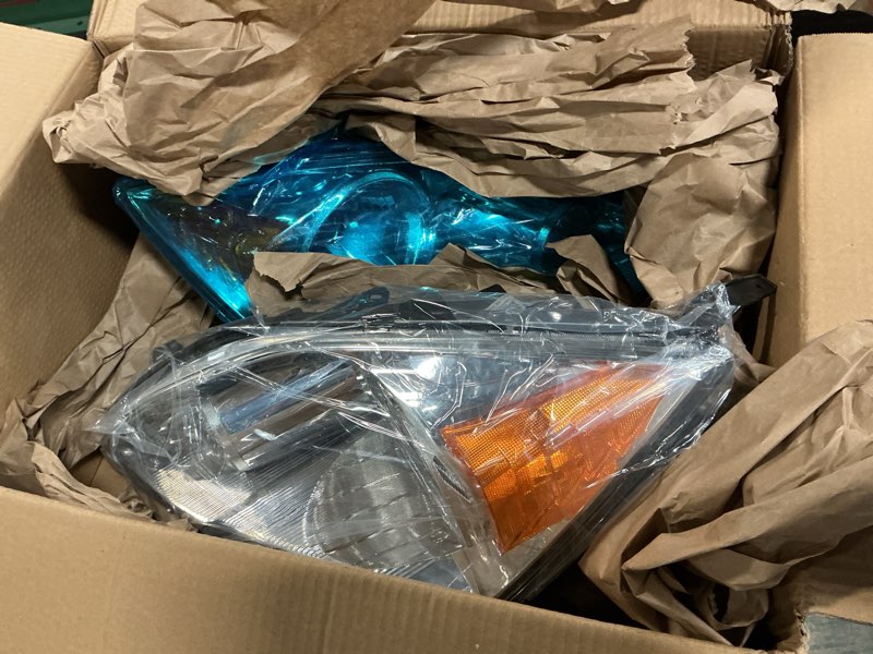 Condition photo showing Good Condition for for 2007-2011 honda cr-v ex, ex-l, lx, se [4-door sport utility] headlights pair headlamp set chrome housing amber reflector l+r side