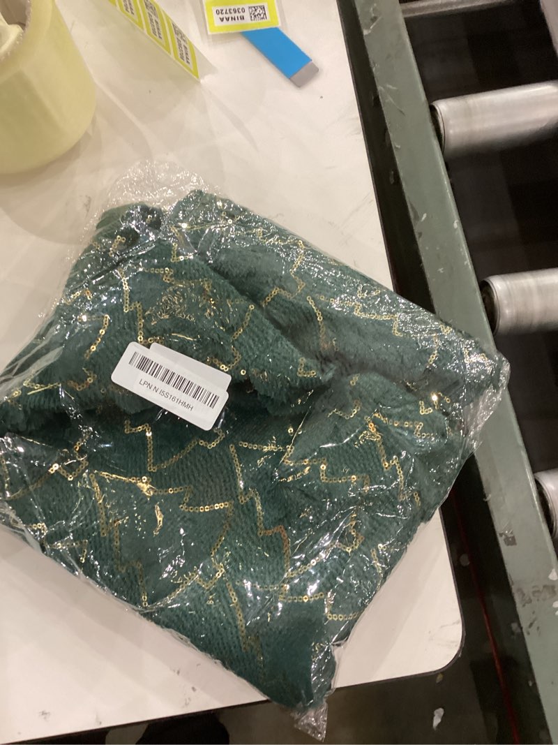Condition photo showing New/Like New for Christmas Pillow Covers 18x18 inch Set of 2,Christmas Pillows Tree Green Faux Fur Throw Pillow Covers,Winter Holiday Farmhouse Cushion Case Decoration for Sofa Couch 18" x 18" (Pack of 2) Green