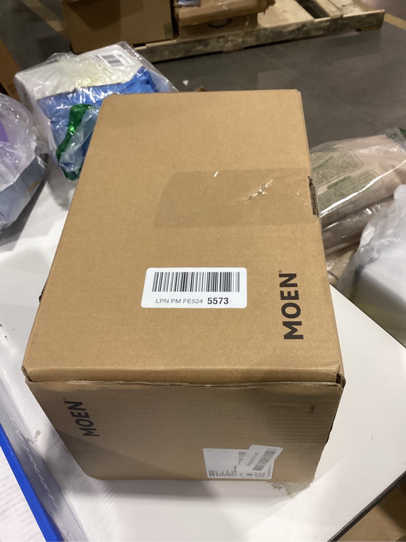 Condition photo showing Good Condition for Moen Verso Infiniti Dial Square Rain Shower Head with Detachable Hand Shower Combo, 7-Inch Spray Hea