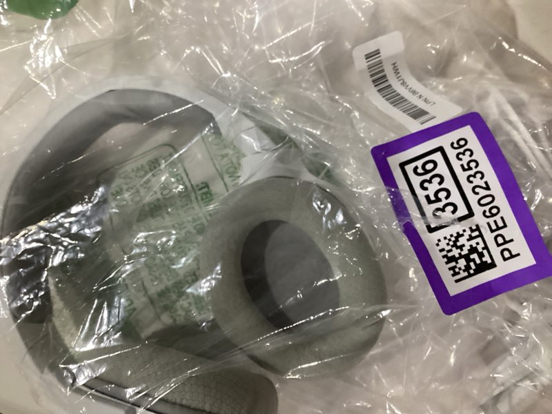 Condition photo showing Good Condition for razer barracuda x wireless multi-platform gaming and mobile over ear headset with breathable memory foam cushions (mercury white, renewed)
