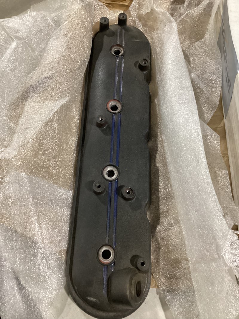 Condition photo showing Good Condition for GM Performance Parts GM Parts 25534399 Aluminum Valve Cover for Small Block Chevy LS
