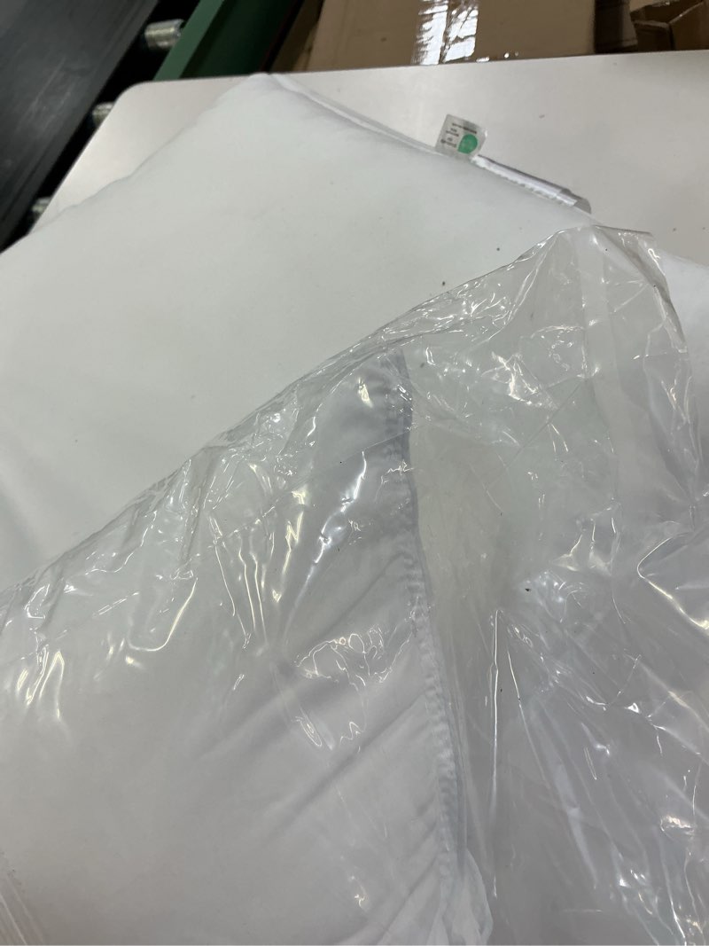 Condition photo showing Good Condition for amazon basics down alternative pillow for back side sleepers, medium density, standard size, 26" x 20", 2-pack, white standard (pack of 2) medium pillow