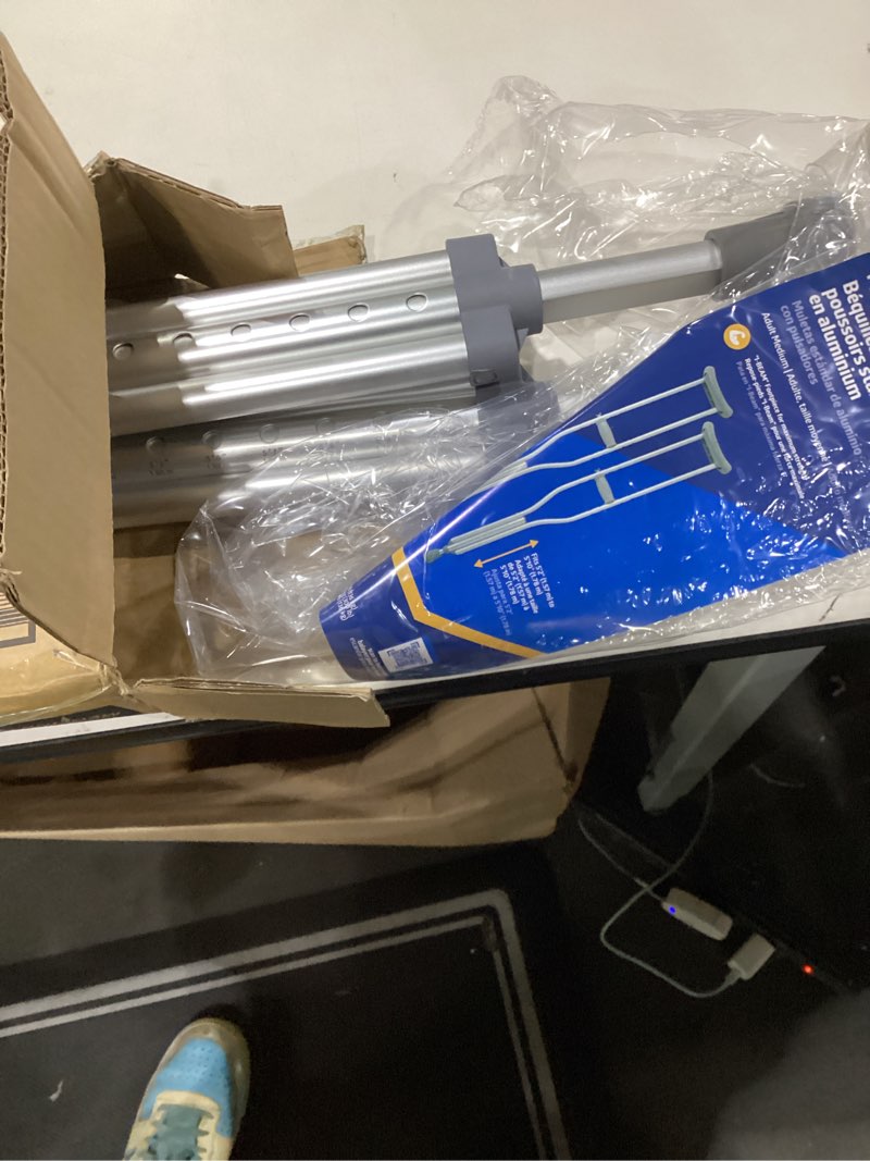 Condition photo showing Good Condition for medline aluminum crutches for kids, adults & seniors, walking aid, 300 lb weight capacity,1 pair, fitting 5'2" - 5'10" medium, 5'2"-5'10"