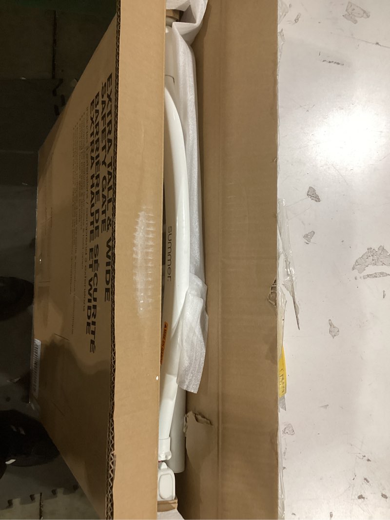 Condition photo showing Good Condition for Summer Infant Extra Tall & Wide Safety Pet and Baby Gate & Banister to Banister Gate Mounting Kit - Fits Round or Square Banisters, Accommodates Most Hardware & Pressure Mount Baby Gates, White White Gate + Gate Mounting Kit