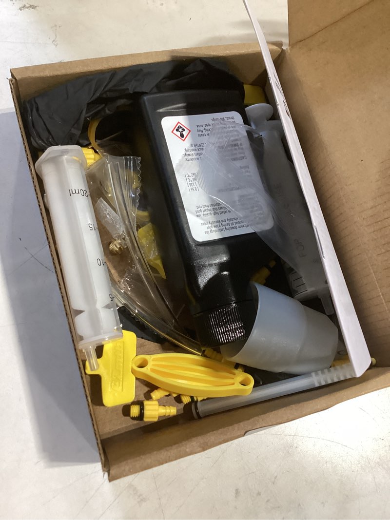 Condition photo showing As Is for brake bleed kit, bicycle hydraulic brake bleed kit including 150ml mineral oil for shimano,tektro, trp hydraulic disc brakes 7.1 x 5.7 x 2"
