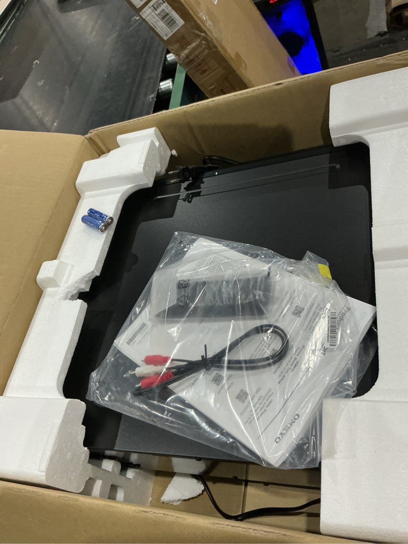 Condition photo showing Good Condition for loose screen plate. onkyo dxc390 6 disc cd changer,black dx-c390