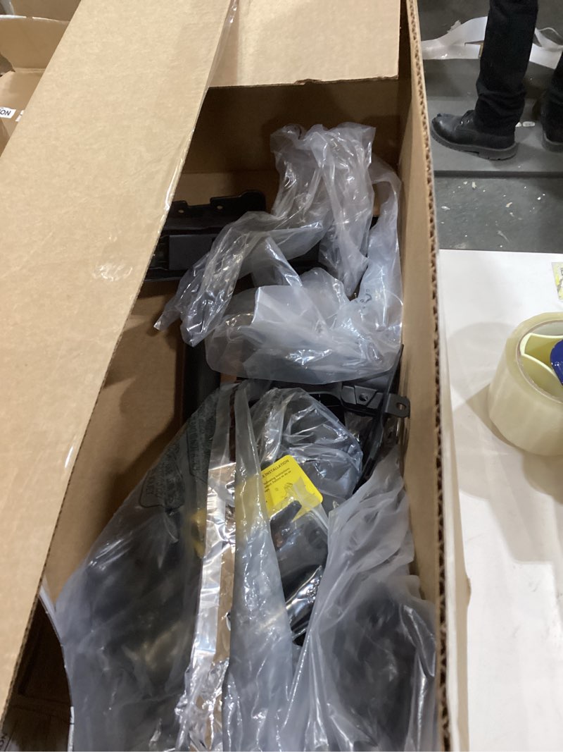 Condition photo showing Good Condition for Monitor arms