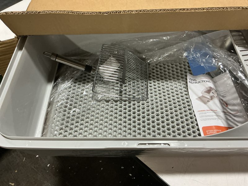 Condition photo showing Good Condition for Stainless Steel Litter Box | XL Enclosed Cat Litter Boxes with Lid for Big Cats | High Sided, Anti-Urine Leakage | Non-Stick Bottom & Includes Litter Mat & Metal Scoop