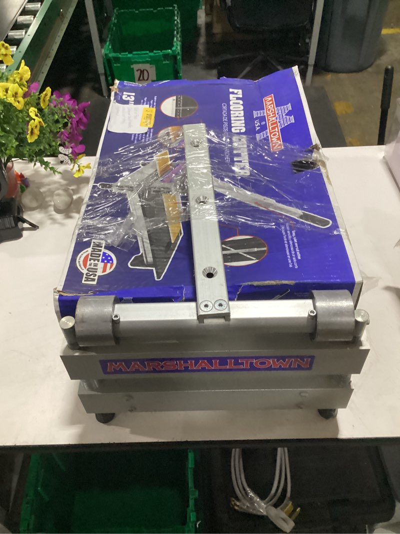 Condition photo showing As Is for marshalltown 13-in vinyl floor cutter