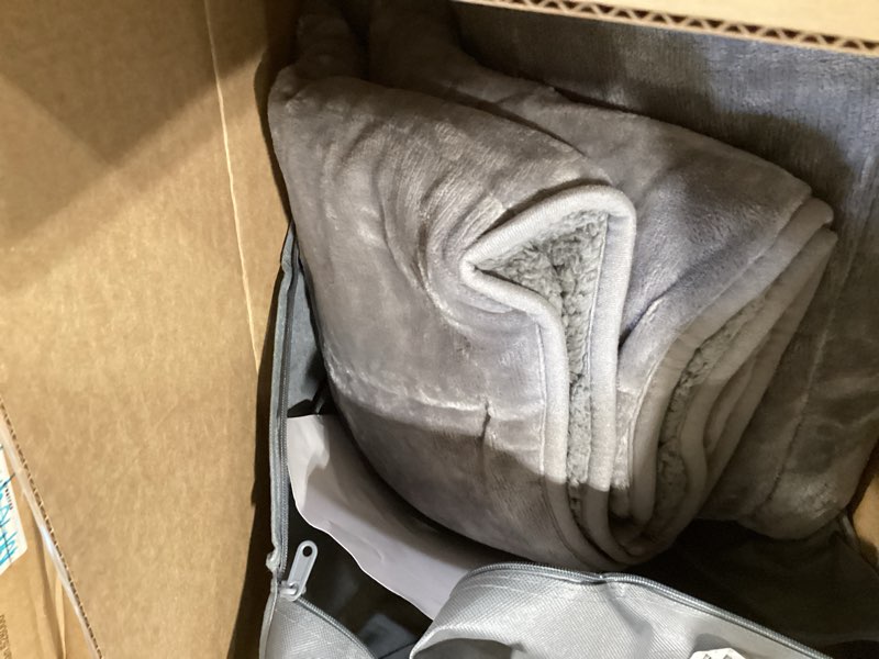 Condition photo showing Good Condition for uttermara weighted blankets for adults queen size, 15lbs 60x80 inches blanket with soft warm plush sherpa fleece, washable thick heavy throw for sleeping and calming, grey grey 60" x 80" 15lbs