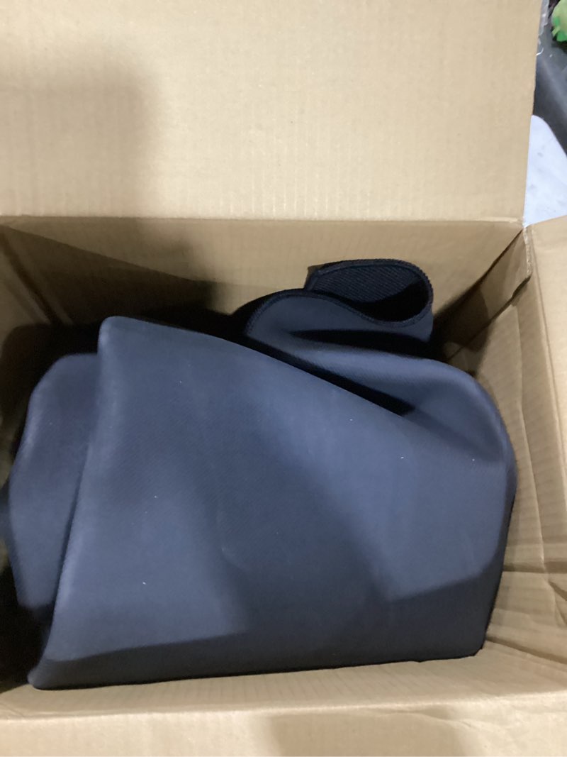 Condition photo showing New/Like New for Color&Geometry Large Thin Front Door Mat Indoor Entrance Non Slip Rubber Backed, 36"x56" Indoor Door Mats for Entryway, Dirt Trapper Double Doormat, Washable Front Door Rugs, Ebony Black Ebony Black 3' x 4'8" (Rectangular)