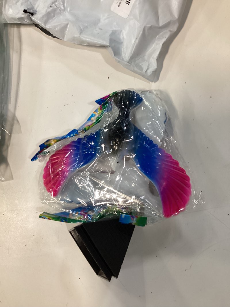 Condition photo showing Good Condition for sci-supply large balancing bird toy (2 pack) – 6" wingspan gravity balance bird – fun educational science toy for kids (colors vary)