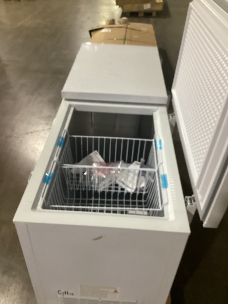 Condition photo showing Good Condition for Hamilton Beach 25 Cu. Ft. Garage Ready Chest Freezer, White Deep Freezer, Adjustable Thermostat, Easy Defrost Drain, Double Door Lid, for Storage, Hunting, Large Family - 29"D x 79"W x 38"H