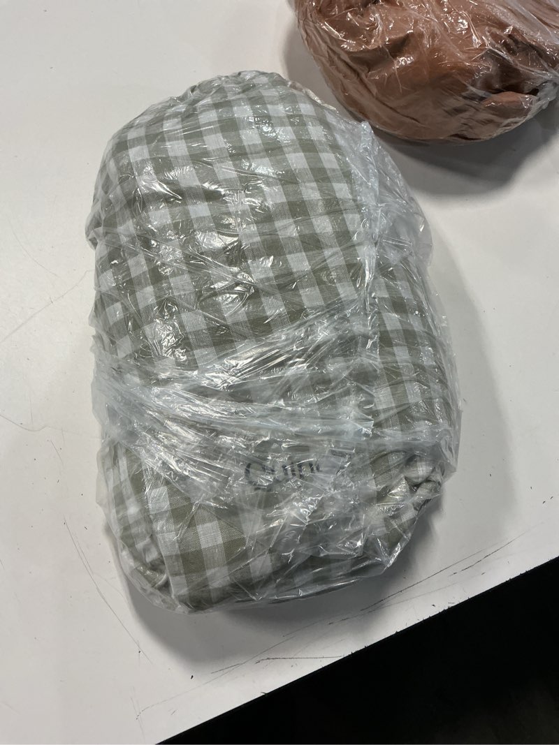 Condition photo showing Good Condition for european linen duvet cover set, full/queen, willowleaf gingham