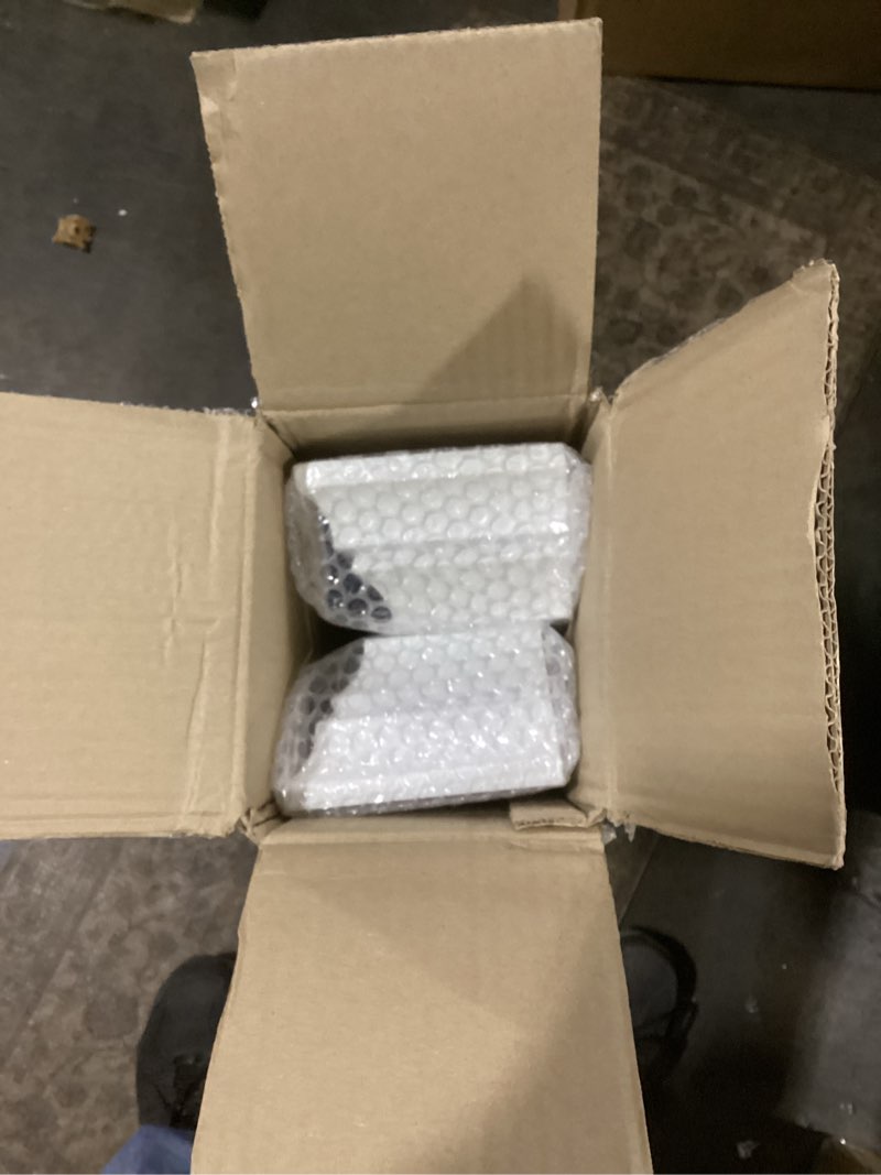 Condition photo showing Good Condition for Ballucci Victorian Wall Ledge and Shelf, 12", 16", 24", Set of 3, White Set of 3 Shelves White
