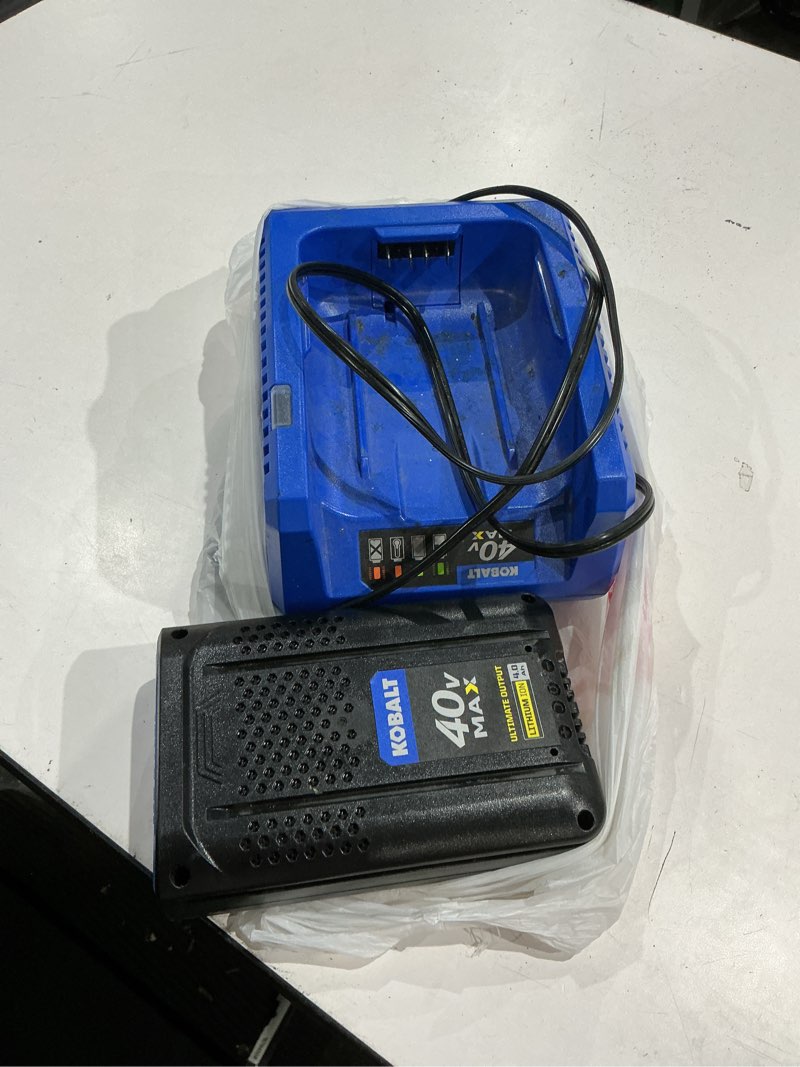 Kobalt 40-Volt cordless power equipment battery with battery 