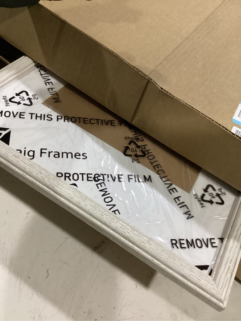 Condition photo showing Good Condition for craig frames wiltshire 236, simple white hardwood frame with white mat – displays 9x13 inch print (with mat) or 13x19 inch print (without) displays a 9 x 13 inch print with the mat or 13 x 19 inch without the mat white