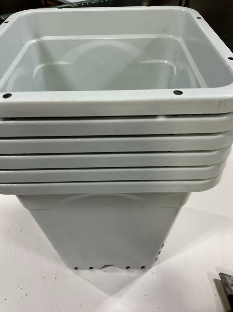 Condition photo showing Good Condition for hg9x9sw 9"x9" white?10" tall.plastic square nursery pots,light tight and durable thickened (6)