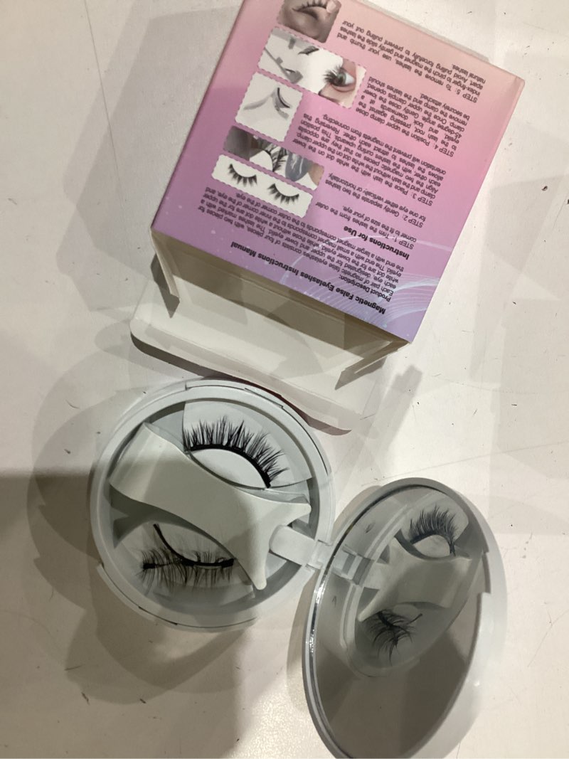 Condition photo showing As Is for magnetic eyelashes with applicator, natural-looking, no adhesive, no eyeliner, soft comfortable magnetic lashes, easy to wear, reusable (1pair eyelashes)