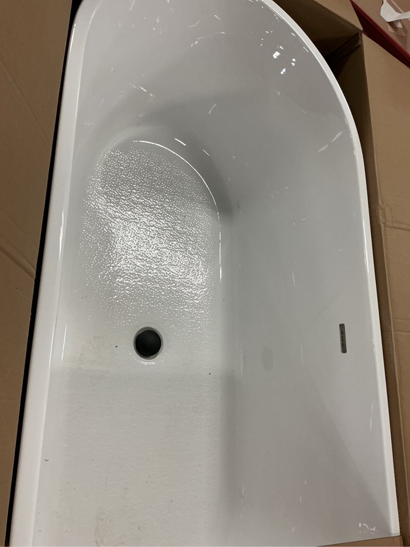 Condition photo showing Good Condition for woodbridge 67" acrylic freestanding bathtub contemporary soaking tub, white acrylic (matte black drain/overflow), b0013-mb-drain &o m/b 67 inch