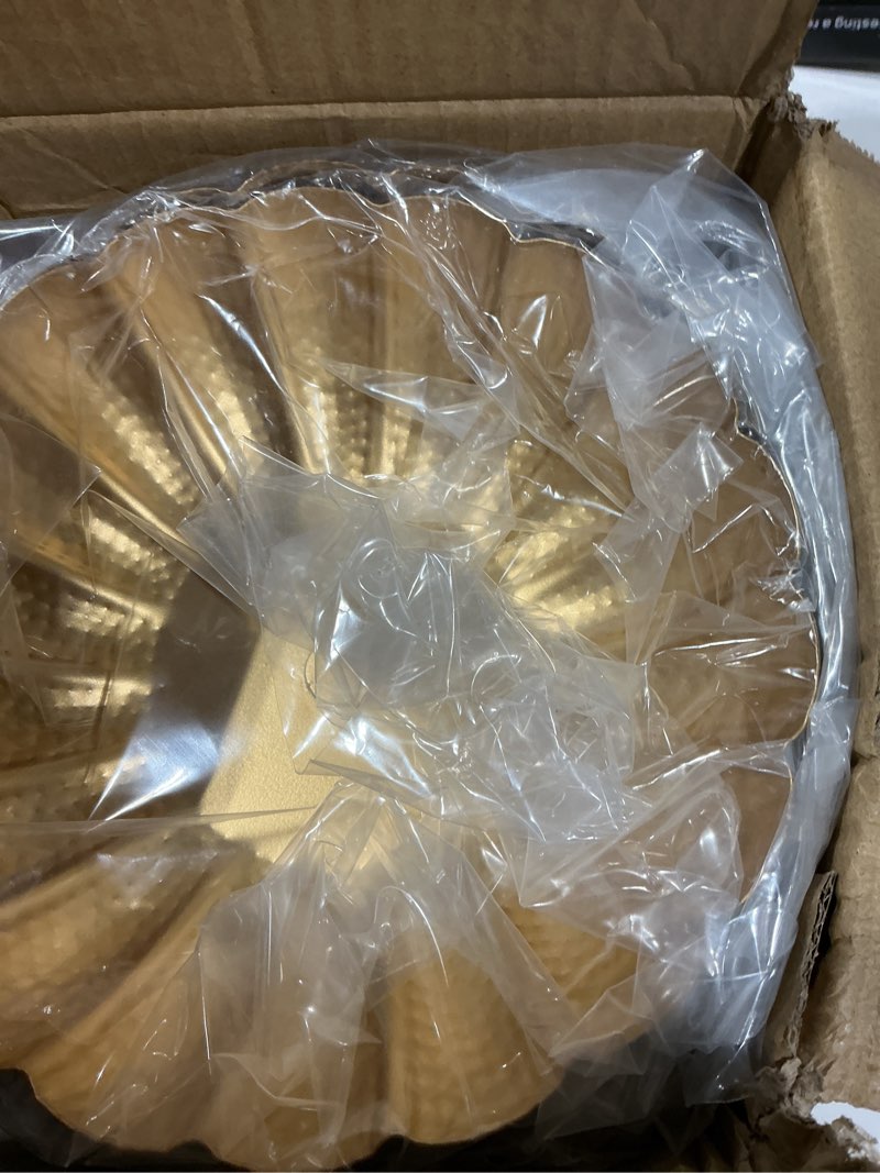 Condition photo showing Good Condition for 10 pcs compote bowl vases for centerpieces 7" urn vase, metal small pedestal vase gold pot, flower arrangement for wedding anniversary party home decor 10 pcs golden