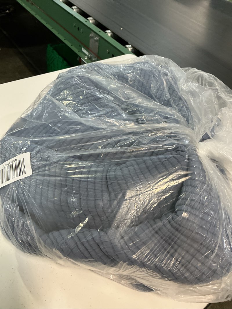 Condition photo showing Good Condition for organic ribbed cotton coverlet, king/cal king, mineral