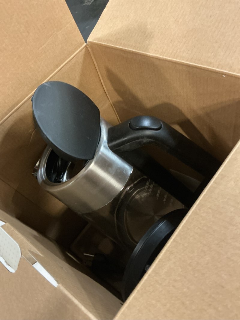 Condition photo showing As Is for oxo brew cordless glass electric kettle - 1.75 l