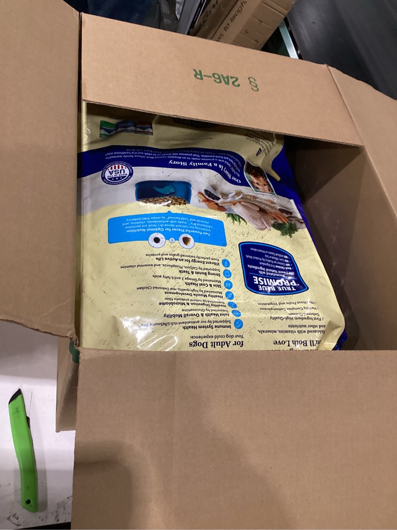 Condition photo showing New/Like New for Blue Buffalo Life Protection Formula Adult Dry Dog Food, Helps Build and Maintain Strong Muscles, Made with Natural Ingredients, Chicken & Brown Rice Recipe, 34-lb. Bag Standard Chicken & Brown Rice 34 Pound (Pack of 1)