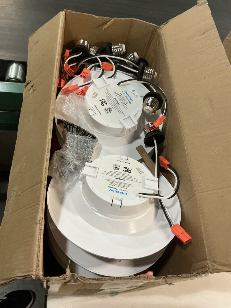 Condition photo showing Good Condition for Ensenior 5/6 Inch 5CCT LED Can Lights 12 Pack, Retrofit Led Recessed Lighting, Baffle Trim, Dimmable, 9W=110W, 1000LM, 2700K/3000K/3500K/4000K/5000K Selectable, IC Rated - ETL & FCC 6 Inch 5000k/4000k/3500k/3000k/2700k - 5cct White
