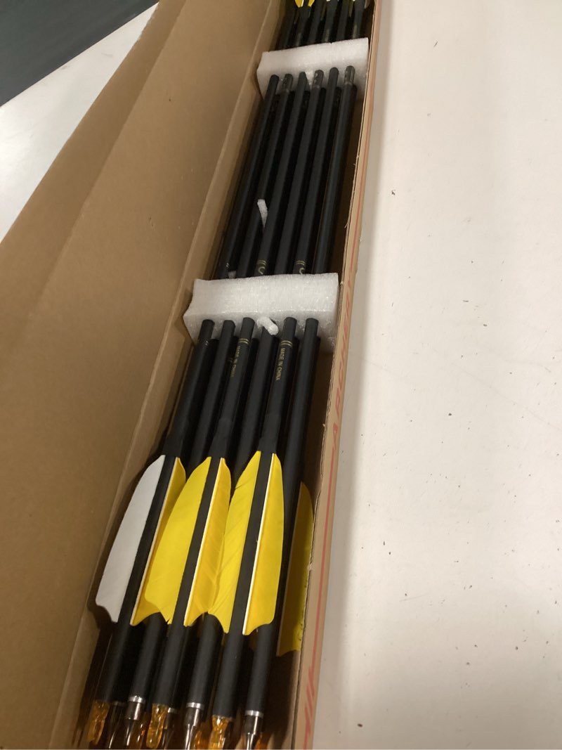 Condition photo showing Good Condition for LWANO 30" Carbon Arrows-Archery Target Practice Hunting Arrows with 4" Turkey Feather Spine 500 for Recurve & Long Bow(Pack of 12) Yellow