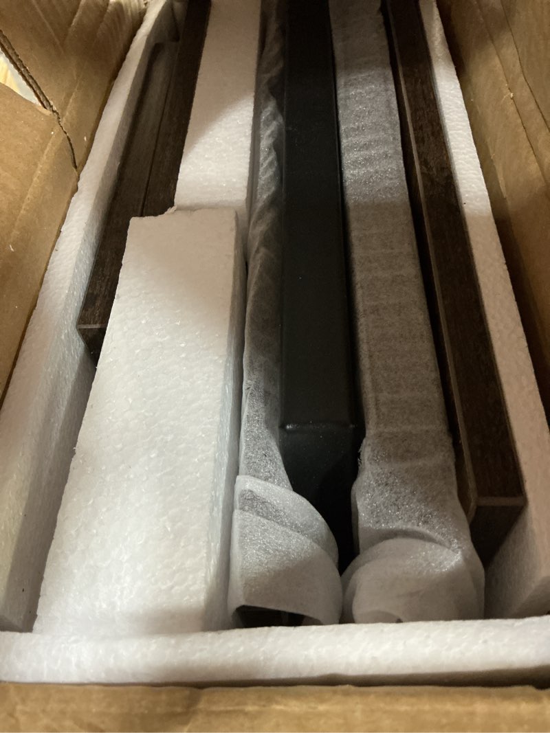 Condition photo showing Good Condition for display rack