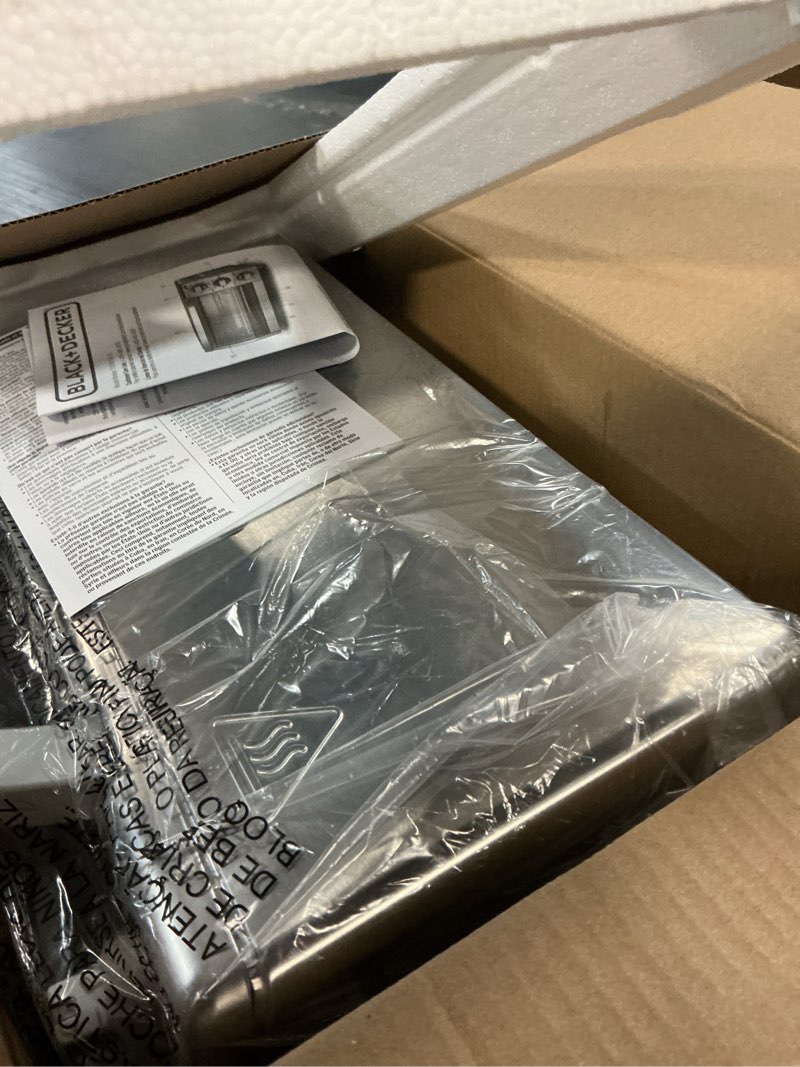 Condition photo showing Good Condition for black+decker 4-slice toaster oven with natural convection, stainless steel, to1760ss (to1760sst-1)