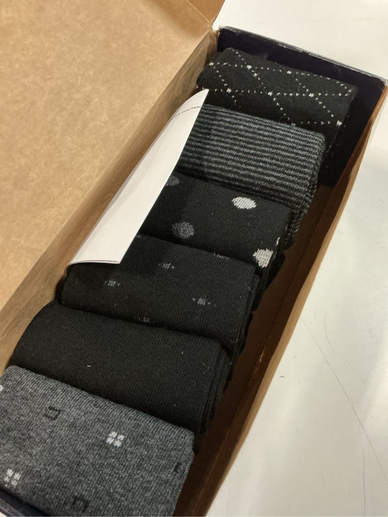 Condition photo showing New/Like New for diabetic socks for men, soft and comfortable, non binding cotton socks, stretchy - premium diabetes care, size 11-15,6 pairs 11-15 patterned - black