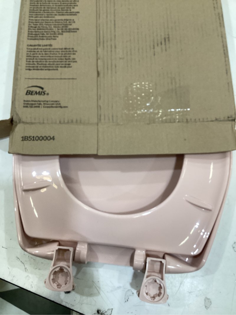 Condition photo showing Good Condition for bemis classic colors slow close toilet seat, easy clean hinges and durable plastic seat, made in usa, round, venetian pink round venetian pink