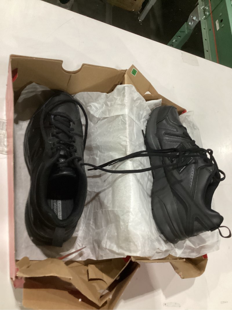 Condition photo showing Good Condition for New Balance Men's 608 V5 Casual Comfort Cross Trainer 9 Wide Black/Black