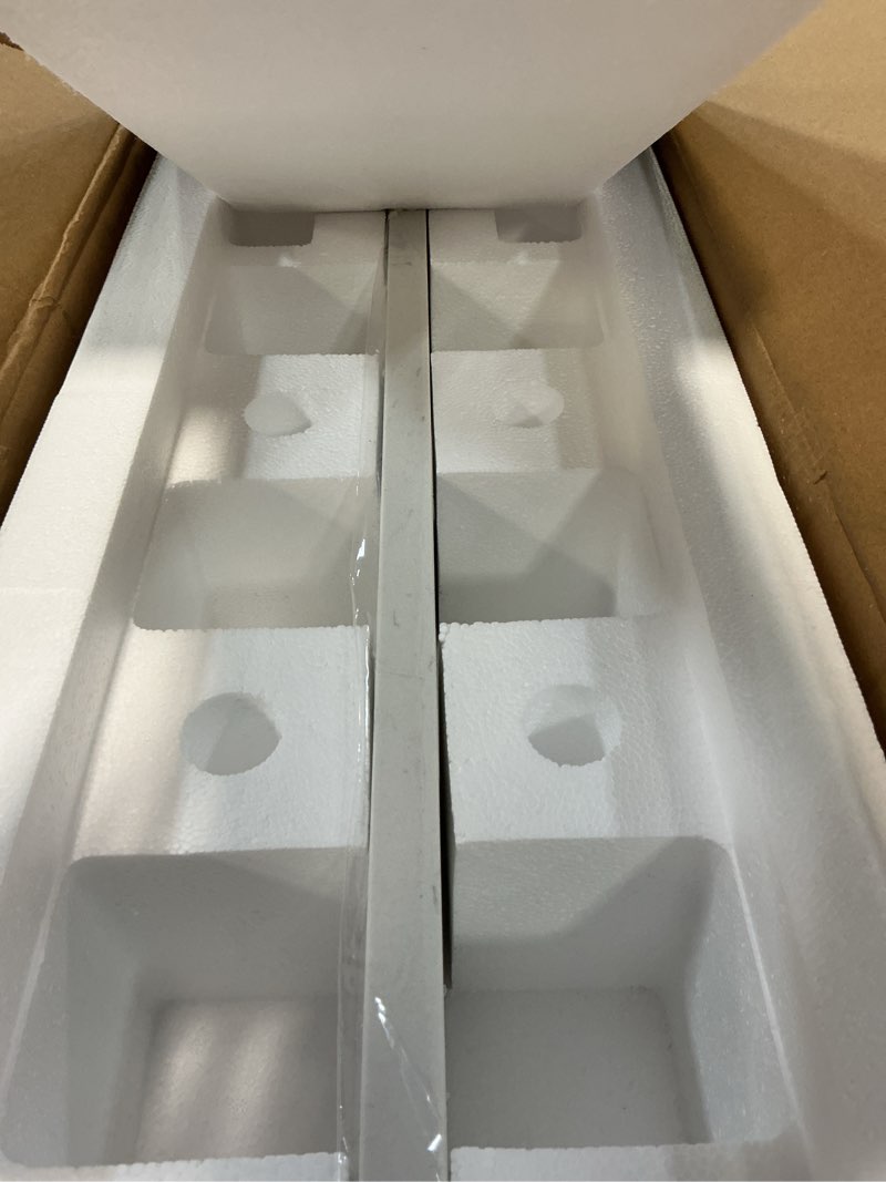 Condition photo showing Good Condition for EQLOO 21 in. W x 4 in. H Engineered Stone Sidesplash for Bathroom Vanity Sink Top in Carrara White Carrara White 21"X4" Sidesplash