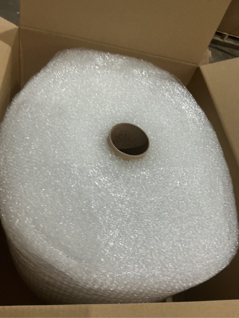 Amazon Basics Bubble Wrap for Moving, Packing, Shipping and Storage, Perforated Protective Cushionin