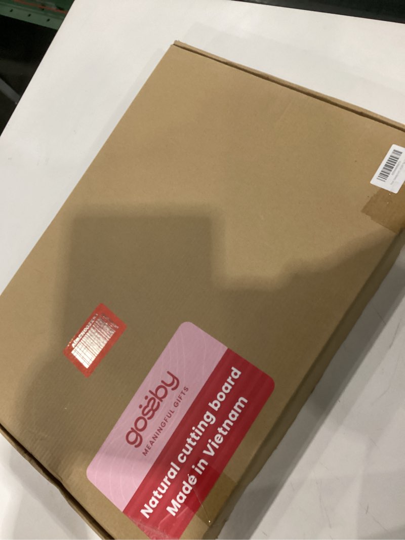 Condition photo showing New/Like New for Gossby Edge-Grain Teak Cutting Board, 20 x 15 x 1.5 in - Premium, Handcrafted in Vietnam, Balanced Design for Home Cooks & Chefs, Easy to Clean, Knife-Friendly Surface, Charcuterie & Serving Board