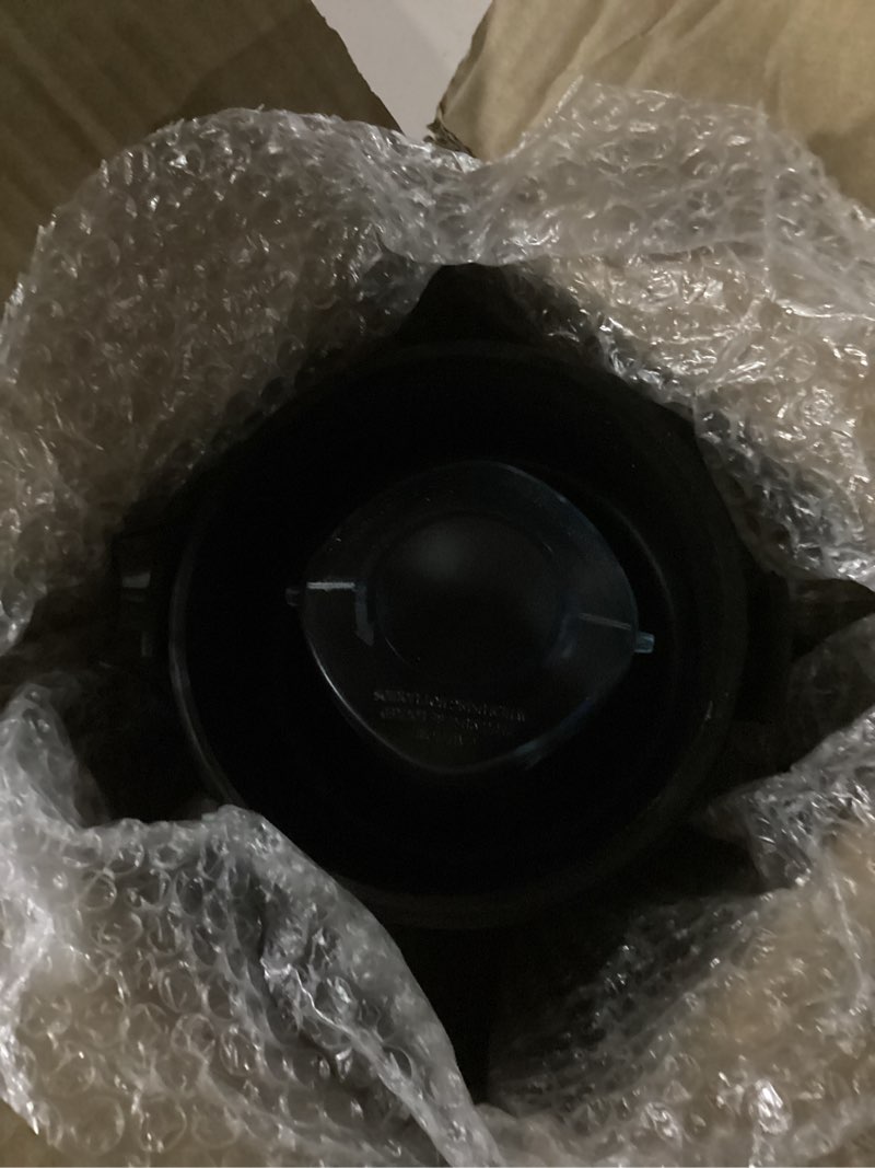 Condition photo showing As Is for Blender Pitcher 64oz, Compatible with 5200 5000 5300 6300 VM0101 VM0103 VM0197 Classic/Commercial Series, Blender Container Jar Cup,Updated Prevents Rust and Leaks,10 Years Warranty 64oz pitcher