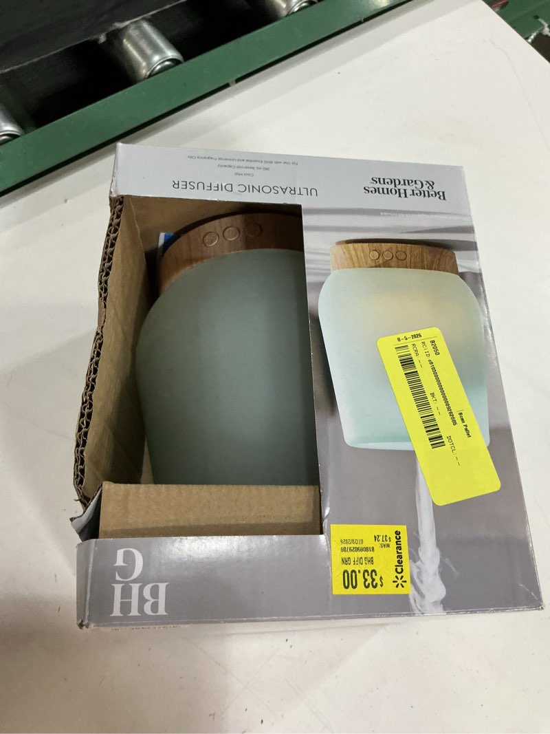 Condition photo showing Good Condition for better homes & gardens aromatherapy essential oil & scent diffuser, cool mist, jade green, 280ml