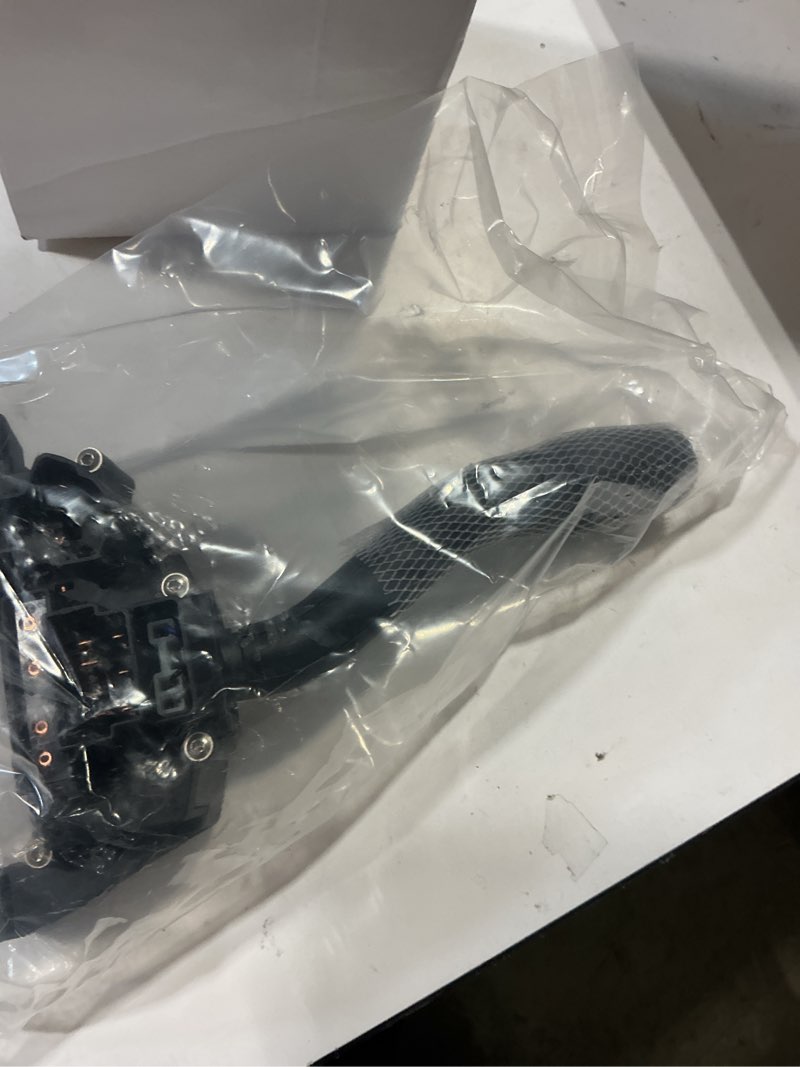 Condition photo showing Good Condition for windshield wiper and turn signal switch control for 1999-2003 ford f150, 1999 f250, 2001 f250 f350 f450 super, 2000-2015 f550 f650 f750 super duty - replaces yl3z13k359aaa, yl3z13k359aba