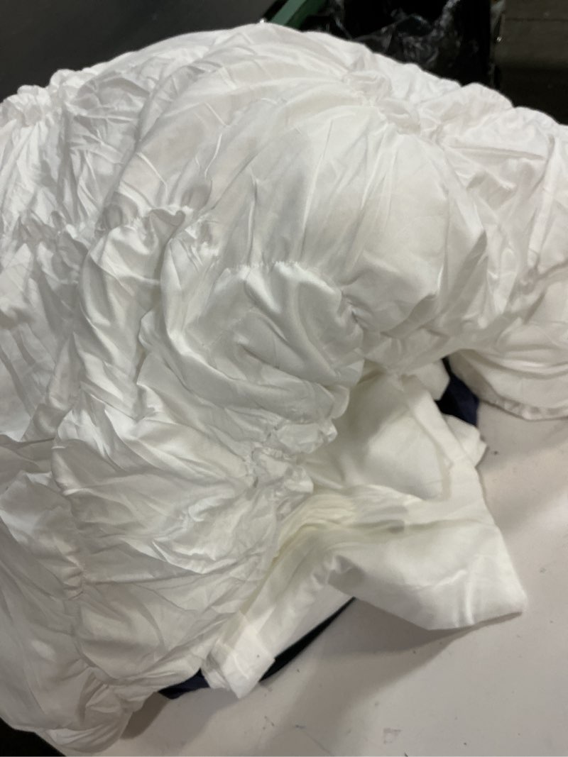 Condition photo showing Good Condition for white comforter set queen size bed in a bag 7 piece pinch pleat bedding set,pintuck ruched flowers bed set with comforter, sheets, pillowcases & shams white queen size