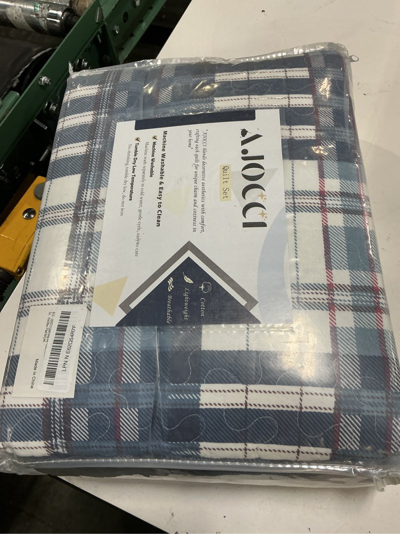 Condition photo showing New/Like New for quilt king size, cotton king size comforter set, blue white striped bedding sets, plaid king bedspread,blue gingham comforter set lightweight reversible all season 3 piece 04-1 blue/white/red king (106"x98")