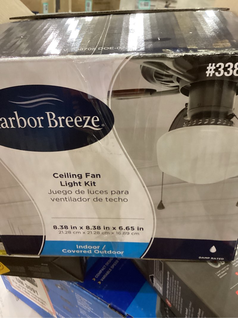 Ceiling fan light kit